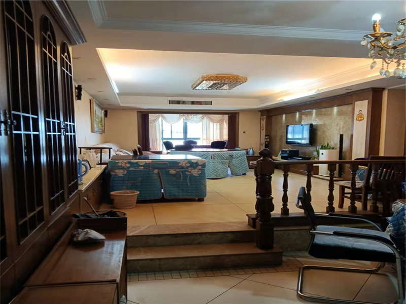 東方新城（東璽門）法拍房L1、L3棟1015號