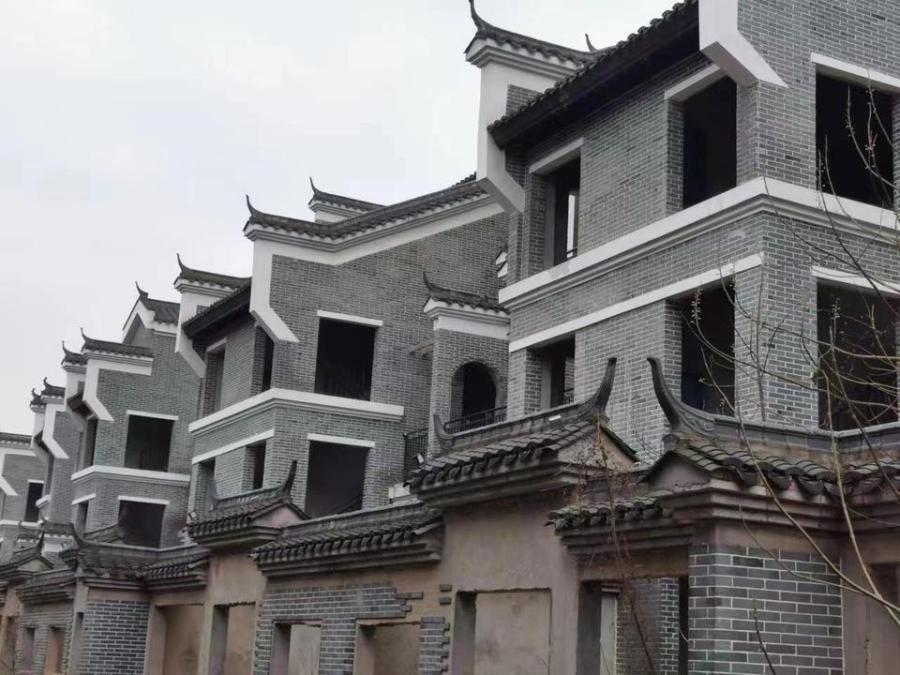 新華聯(lián)銅官窯古鎮(zhèn)(新華聯(lián)銅官窯文化旅游園)法拍房B01-02-03#棟101、201、301房（別墅）