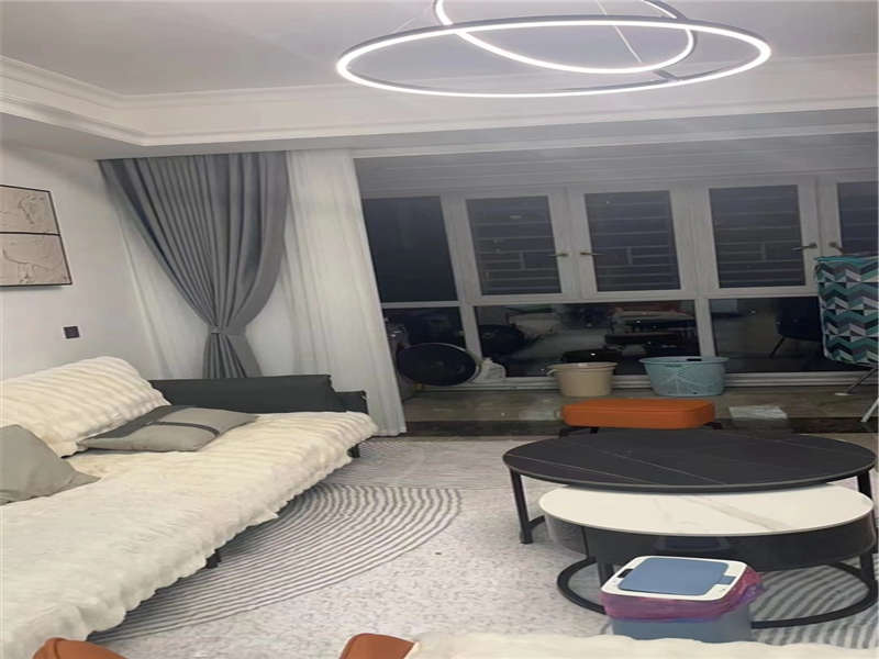 富基世紀公園法拍房73-74棟808室及房屋內(nèi)現(xiàn)有的家具 、家電