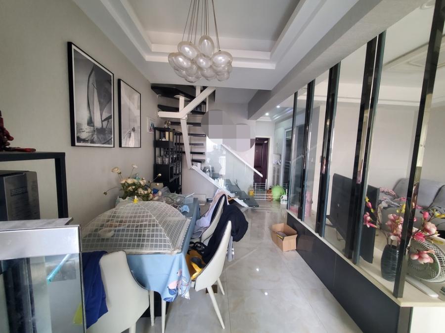 泊愛(ài)藍(lán)灣苑法拍房藍(lán)和軒3003號(hào)