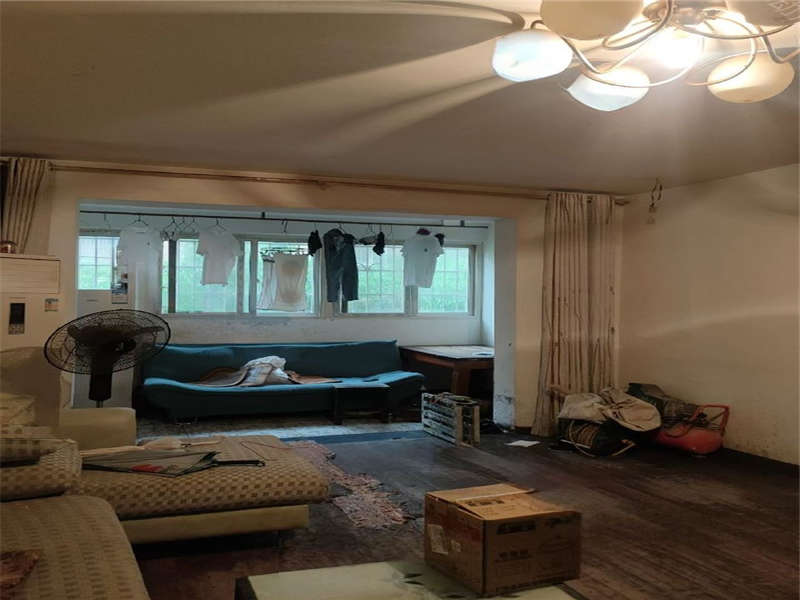 景環(huán)小區(qū)法拍房C3、C4棟104號(hào)