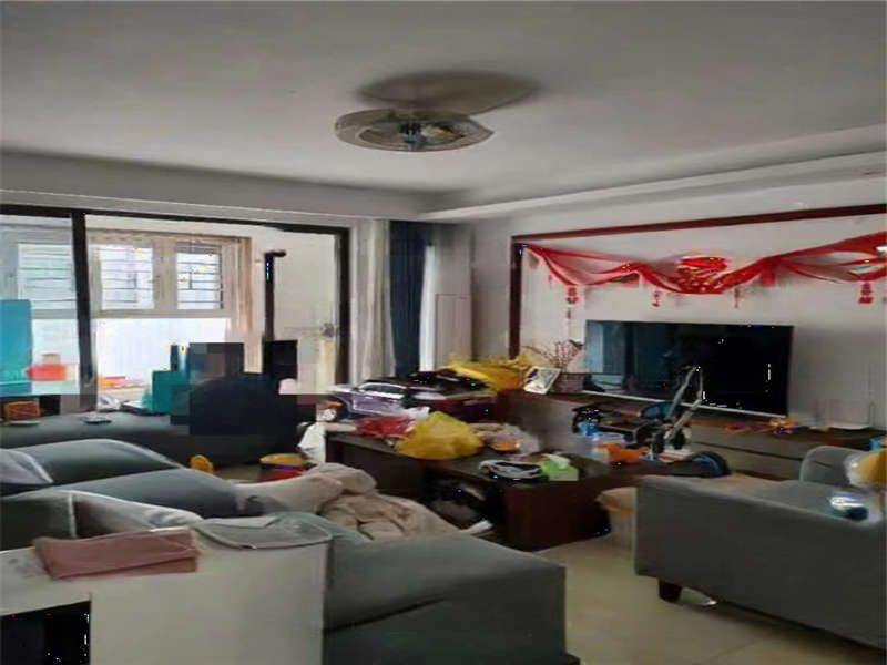 中海國(guó)際社區(qū)二期（中海江御名園）法拍房二期二區(qū)10、11棟2105號(hào)