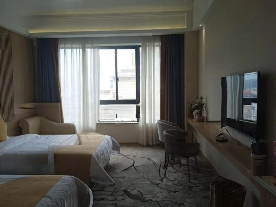 湖南華?。ɑ鹧骈_發(fā)區(qū)二片）法拍房1棟714號