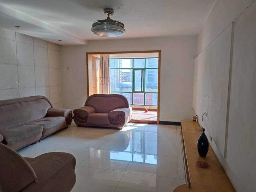 美林景園法拍房1棟803號(hào)及房屋內(nèi)現(xiàn)有的家具、家電