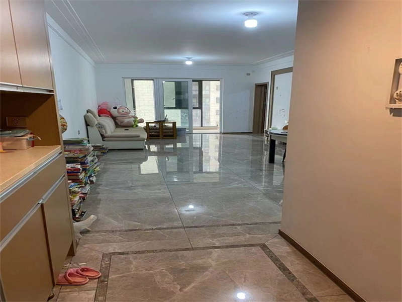 新華聯夢想城法拍房11#棟1406室