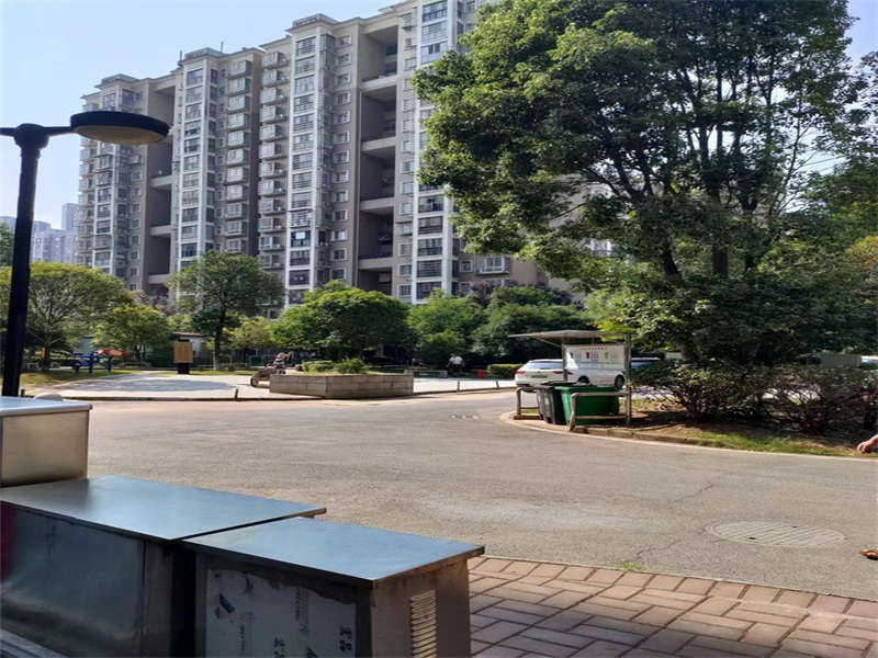 麓谷和馨園法拍房B區(qū)6、7棟1109號(hào)