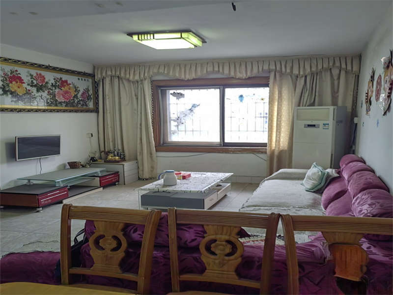 交通銀行北大橋宿舍（開(kāi)福寺路28號(hào)）法拍房2棟601號(hào)及其室內(nèi)物品