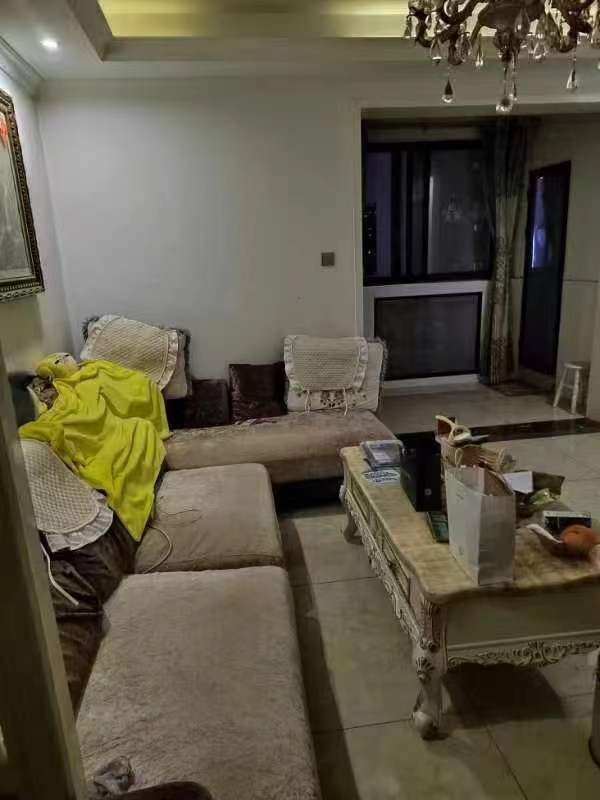 陽光麗城一期法拍房一期東側(cè)W1地塊1、7、商業(yè)1棟901房