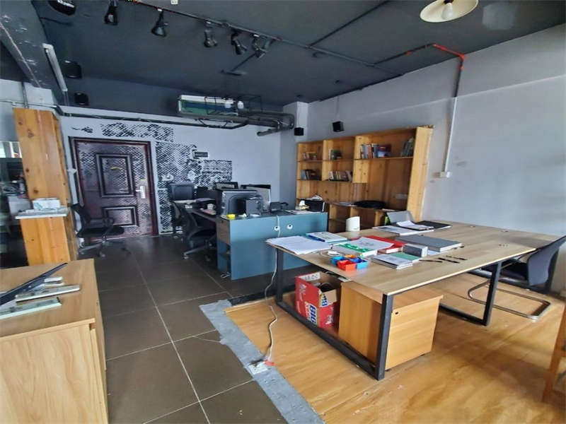 萬(wàn)坤圖財(cái)富廣場(chǎng)（萬(wàn)坤圖商業(yè)廣場(chǎng)）法拍房2-1811/1812號(hào)